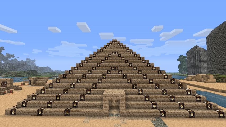 Hình ảnh kim tự tháp Minecraft dễ xây