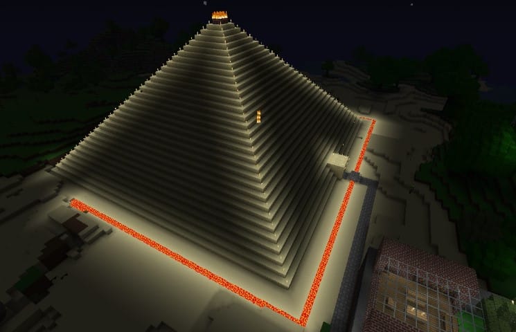 Hình ảnh kim tự tháp Minecraft vô cùng ấn tượng